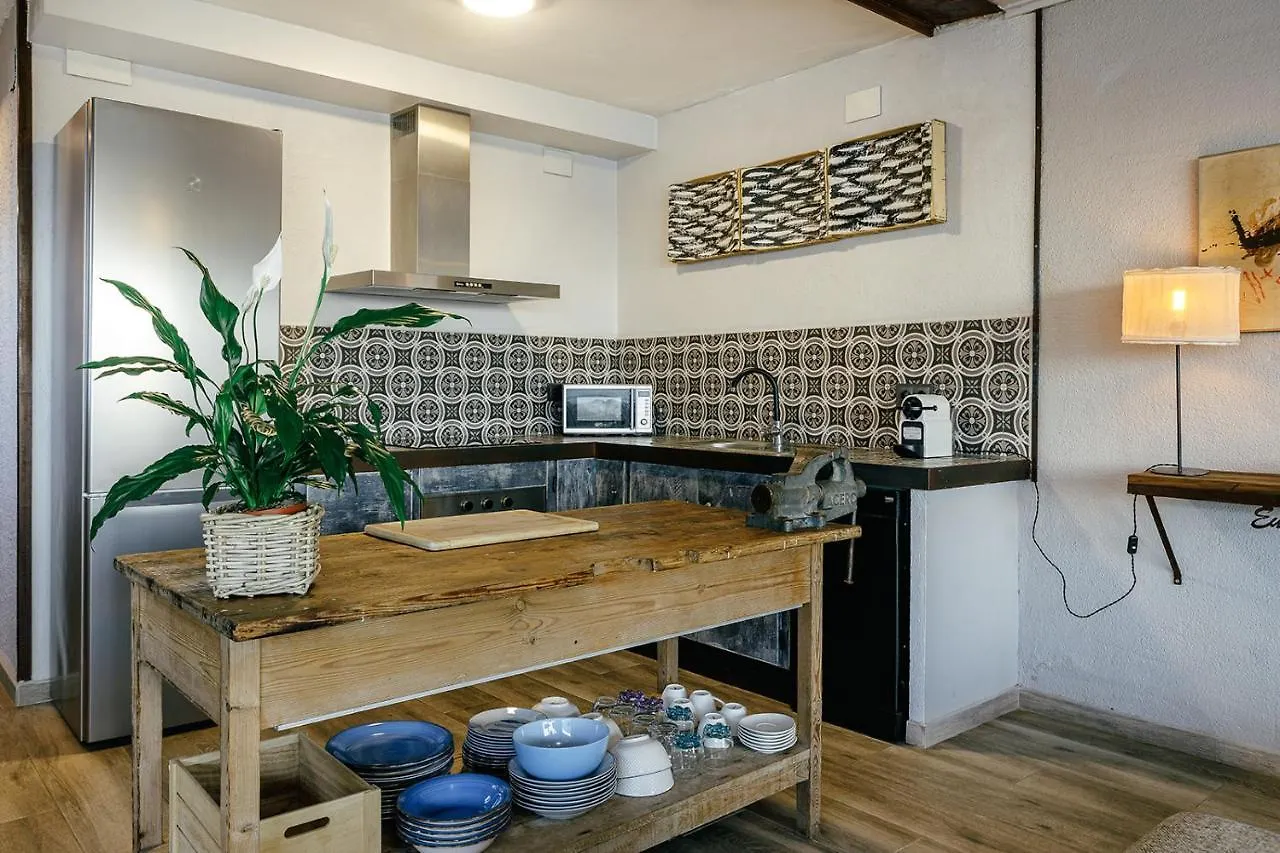 Eurus Villa Colera 0*,